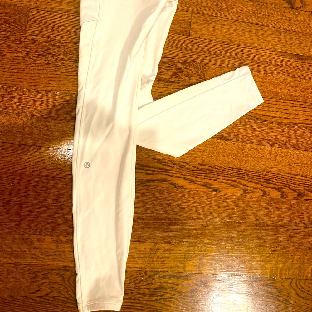 LULULEMON LEGGINGS. W/pockets